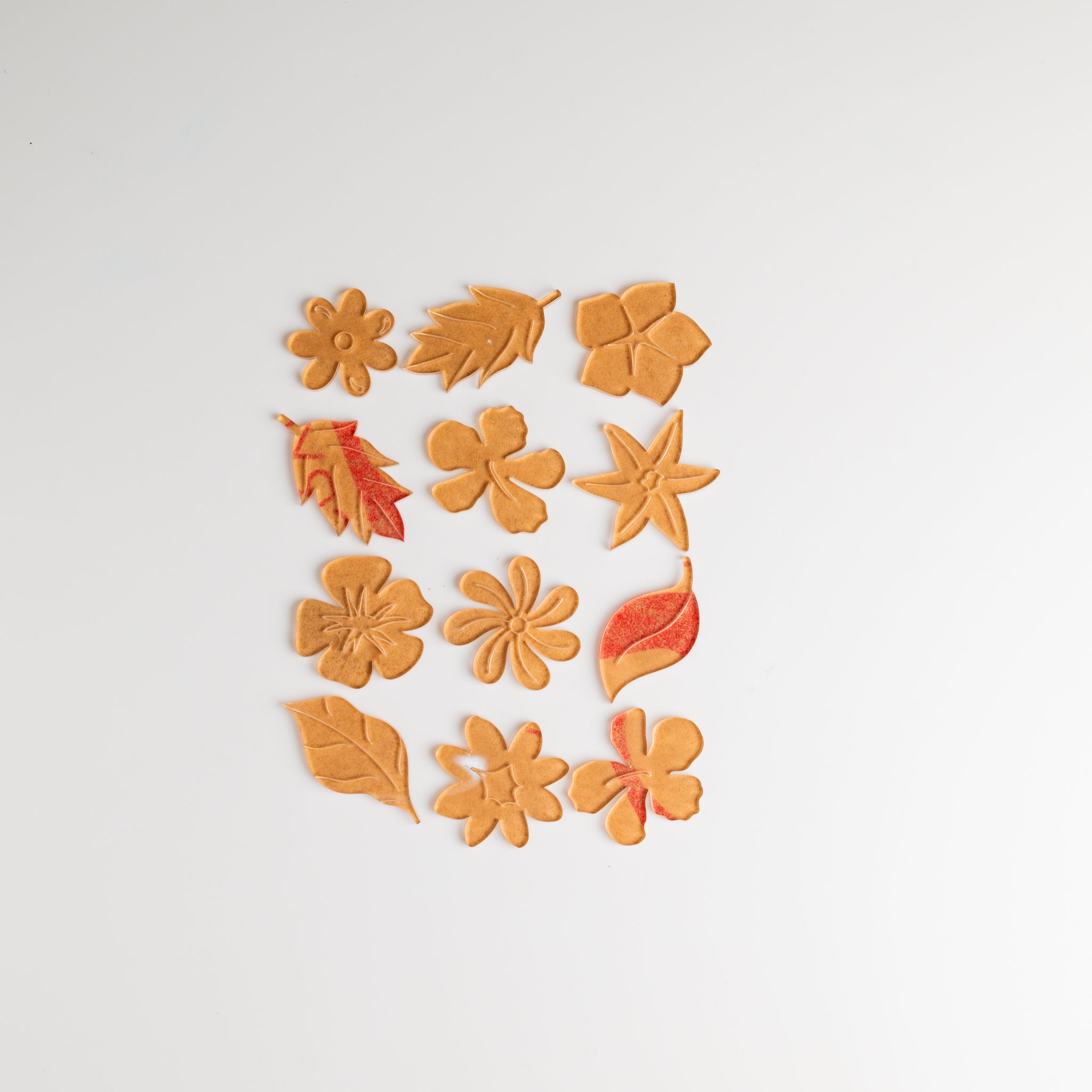 نشاط تلوين - ٣ علب